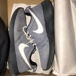Nike Air cool gray Roshe sneaker